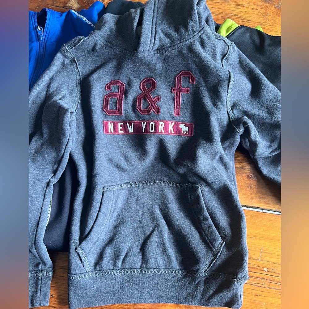 Kids Sweatshirt Bundle - Picture 3 of 10